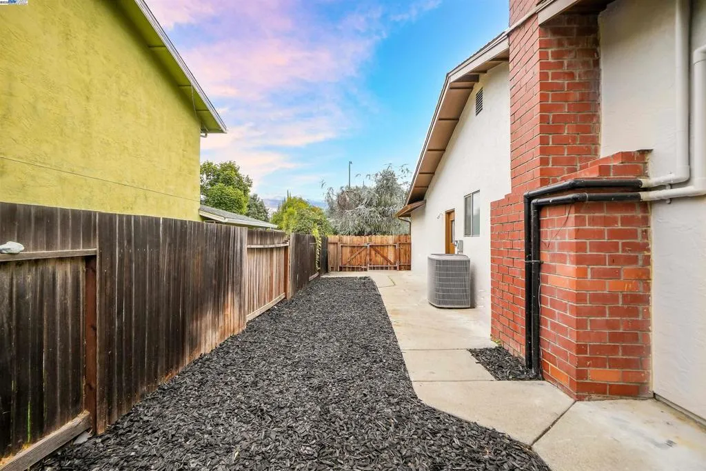 817 Cheyenne Dr, Walnut Creek, California 94598 home-pic-36